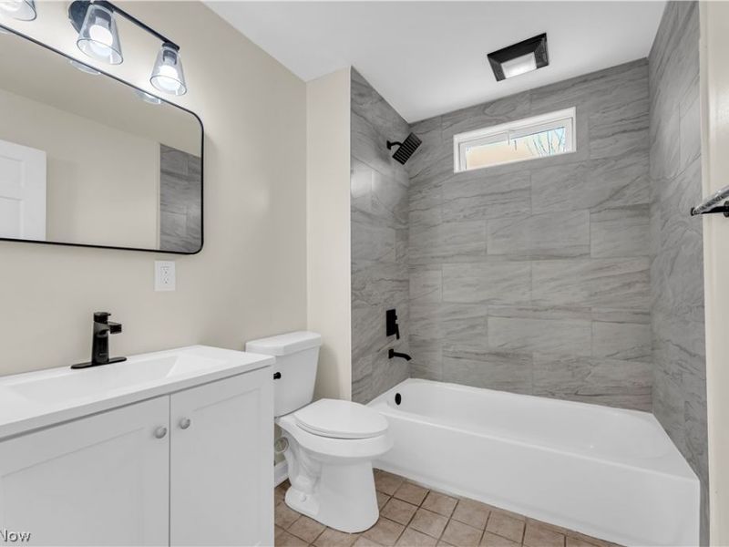 10518 Langton Avenue, Garfield Heights, OH 44125 Photo 16