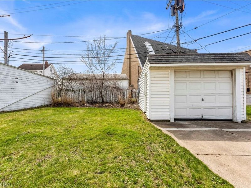 10518 Langton Avenue, Garfield Heights, OH 44125 Photo 22