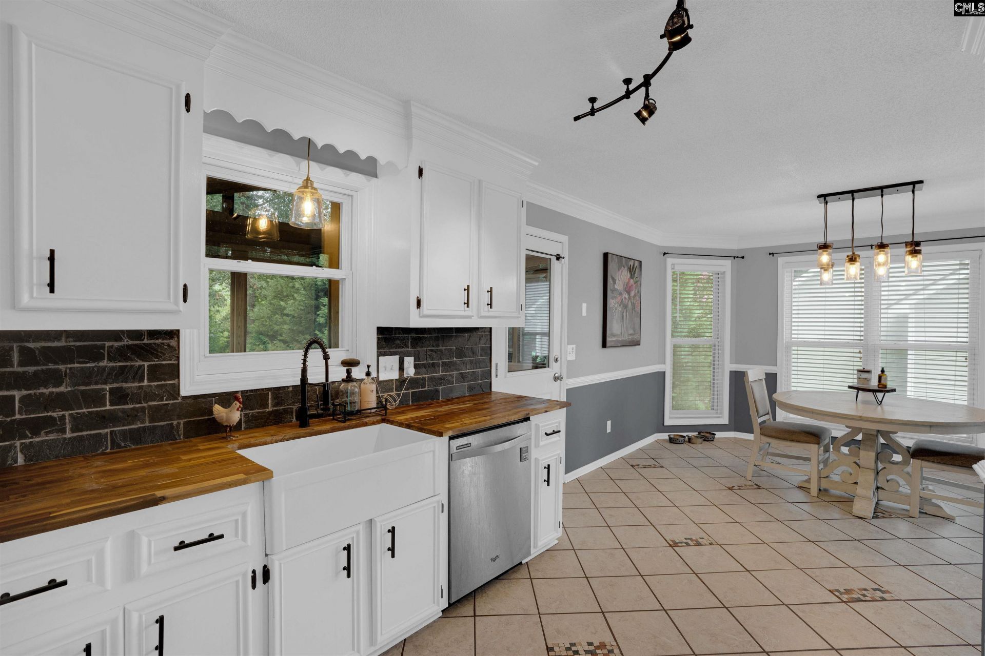 209 Mossborough Drive Photo 14