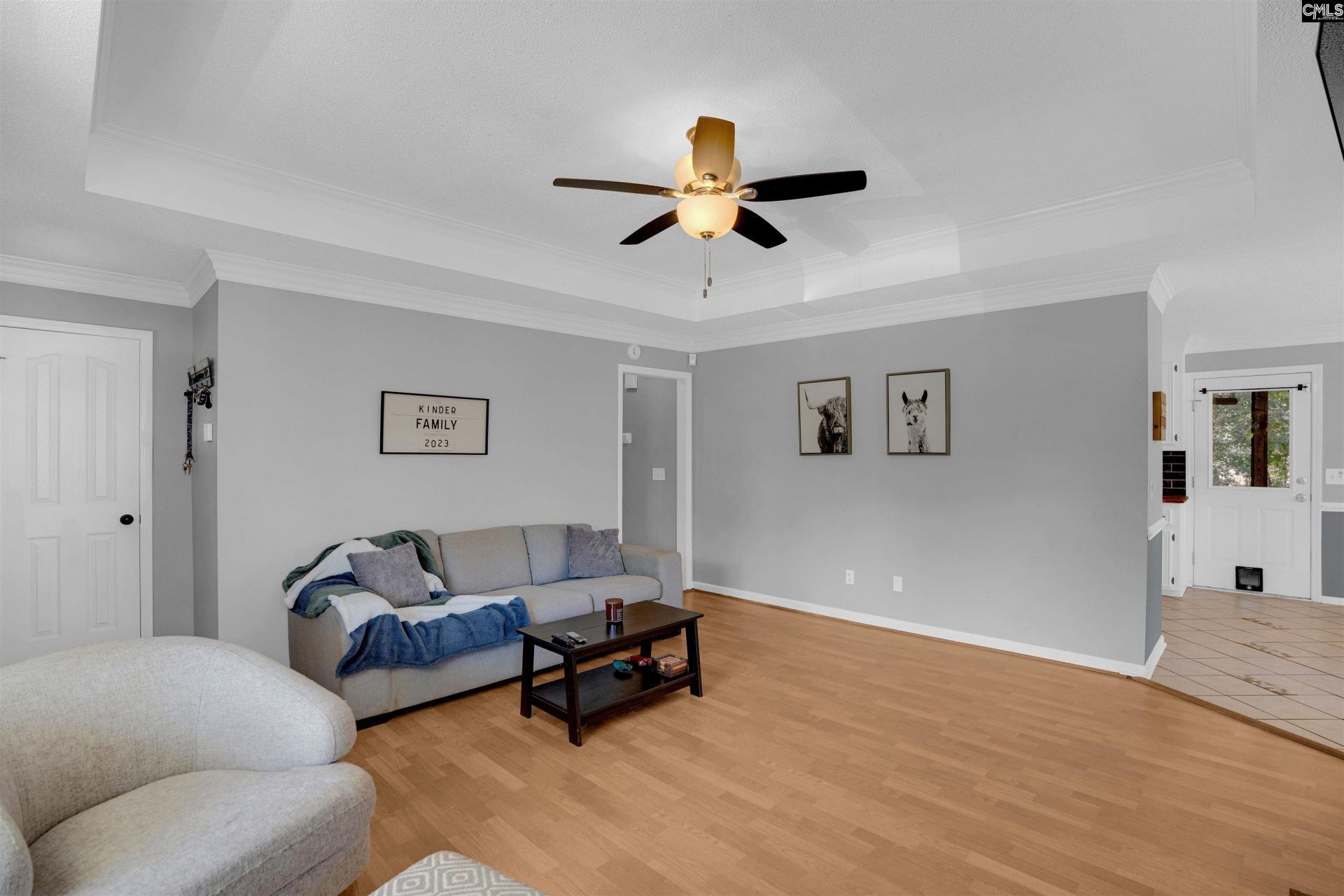 209 Mossborough Drive Photo 6
