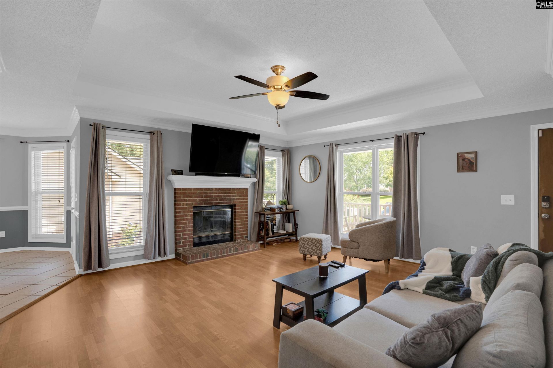 209 Mossborough Drive Photo 8