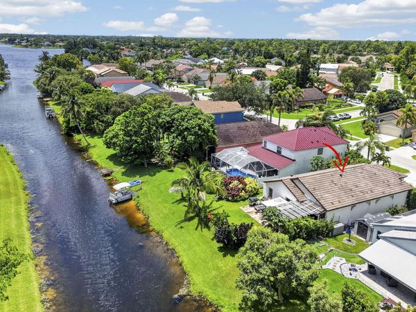 716 LAKE WELLINGTON Drive, Wellington, FL 33414