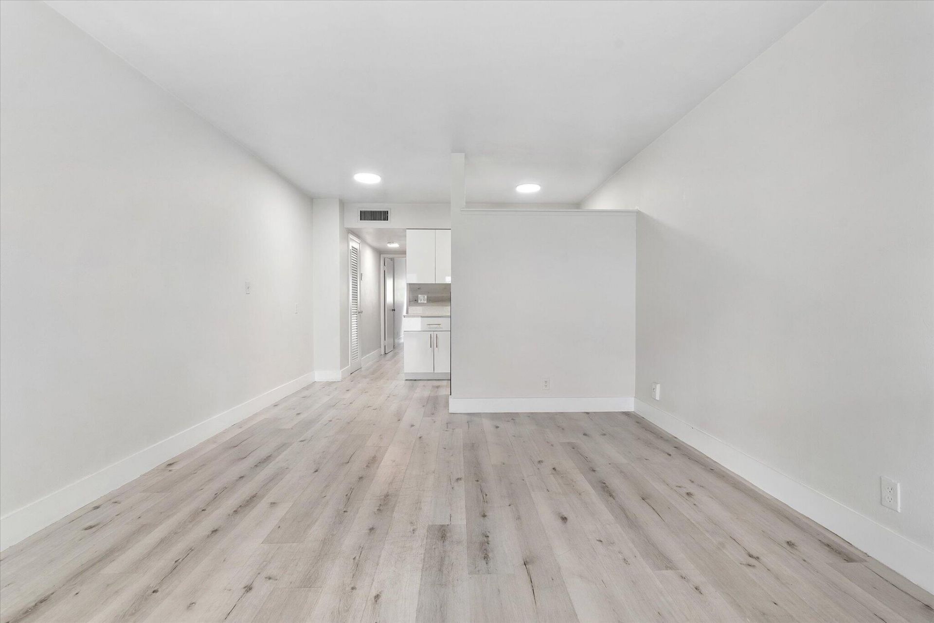 1638 Plunkett Street, Unit 9, Hollywood, FL 33020 Photo
