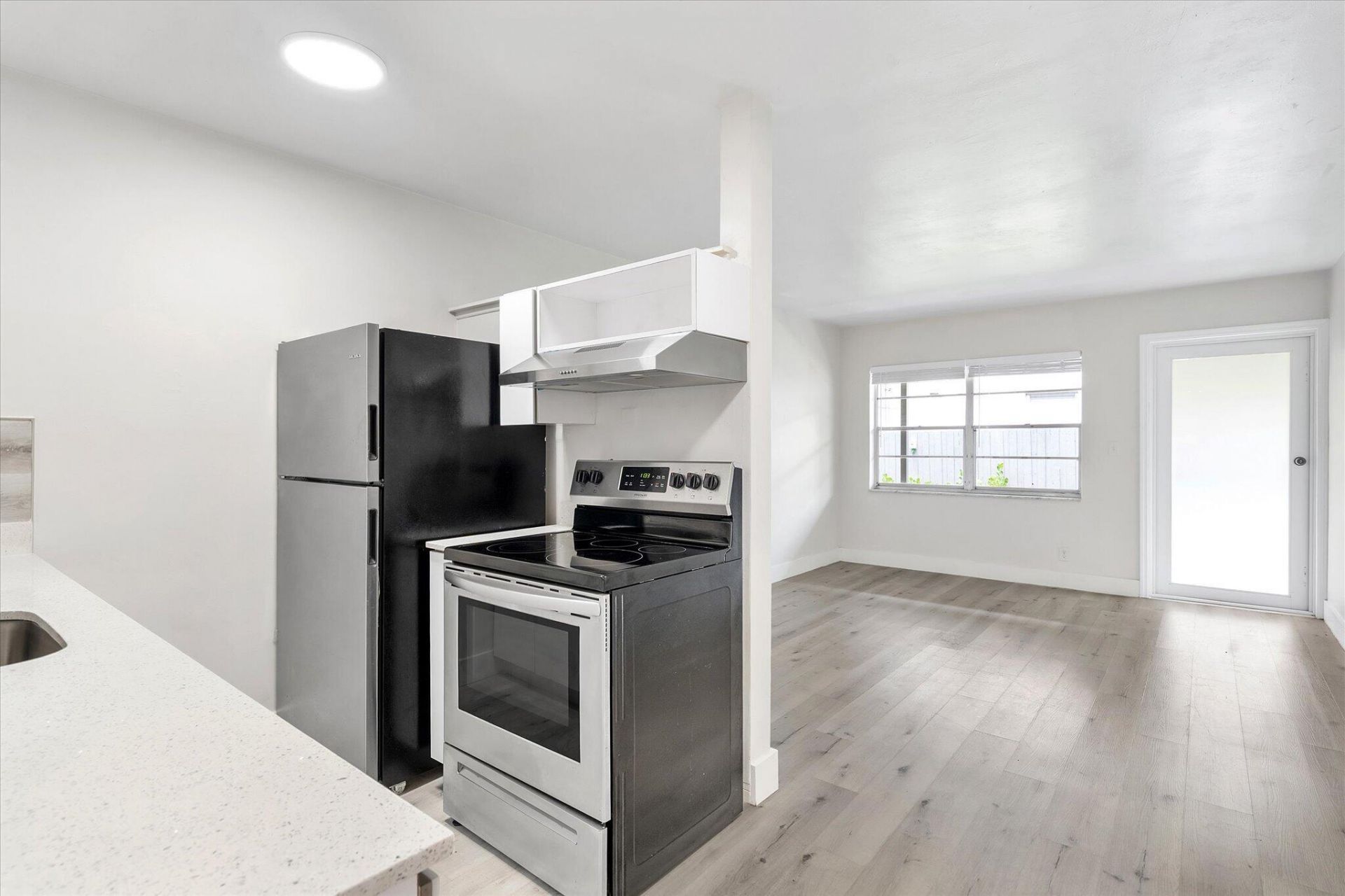 1638 Plunkett Street, Unit 9, Hollywood, FL 33020 Photo