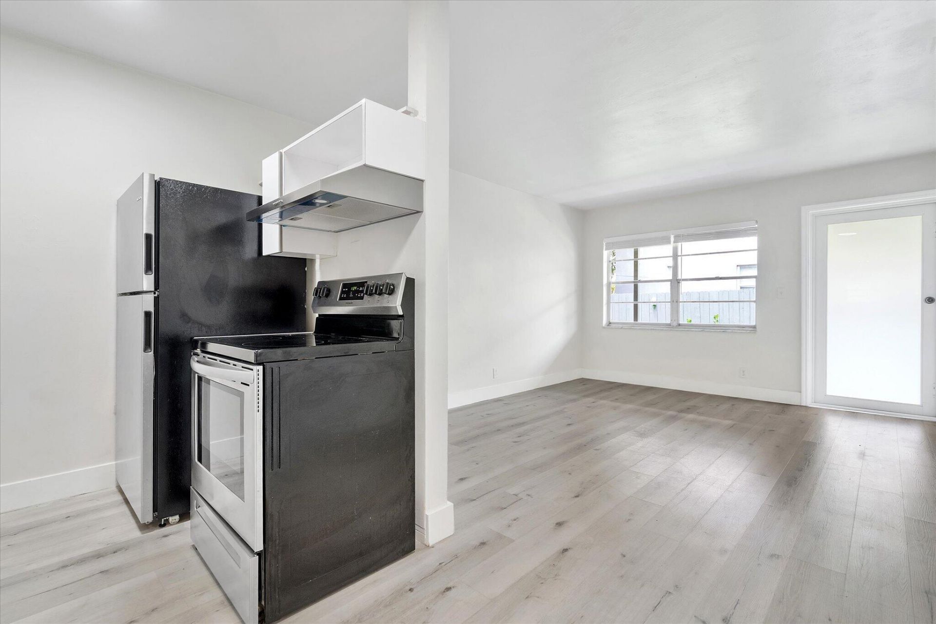 1638 Plunkett Street, Unit 9, Hollywood, FL 33020 Photo