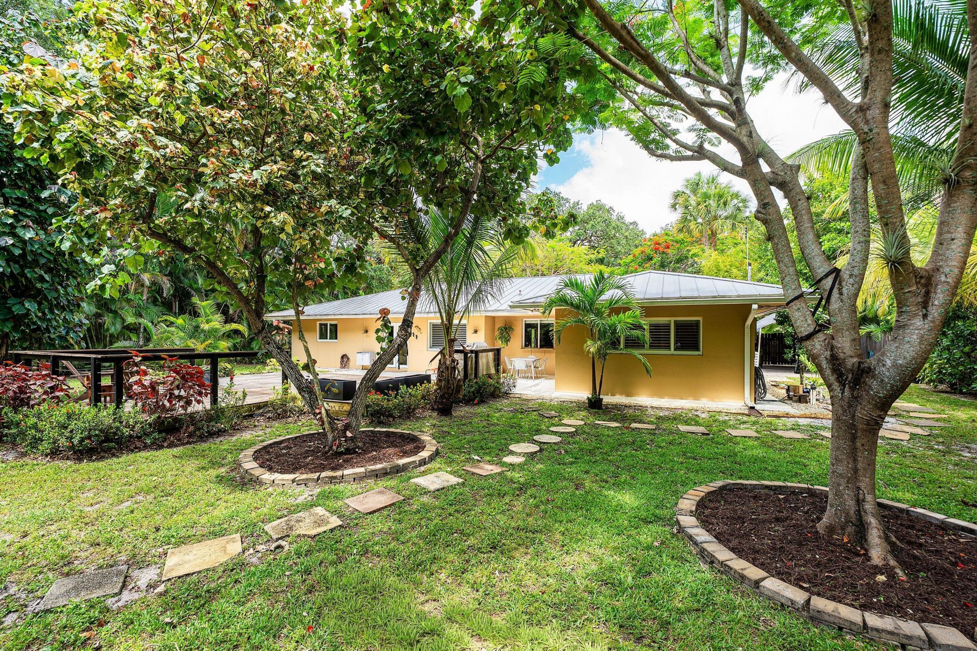 2130 SW 27th Terrace, Fort Lauderdale, FL 33312 Photo
