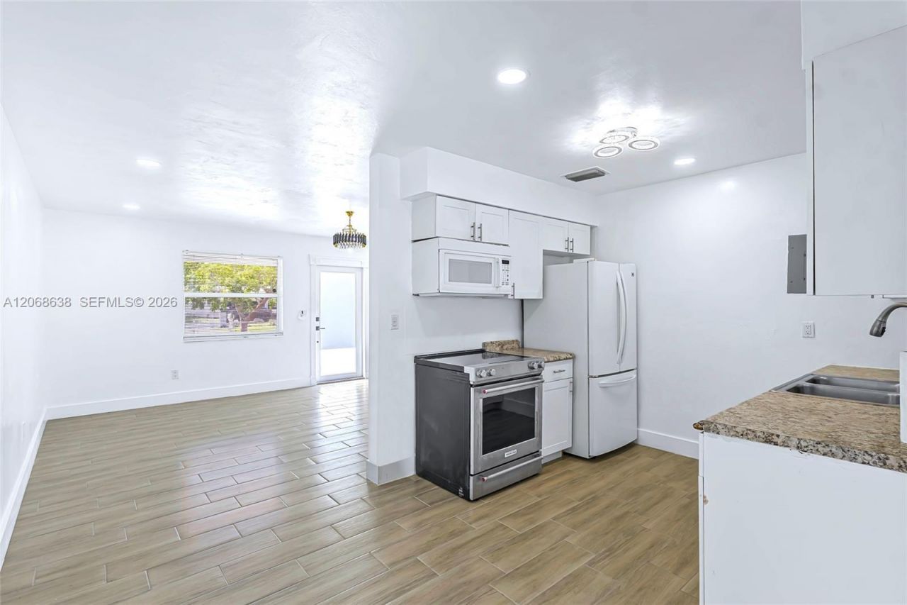 1854 Lauderdale Manor Dr , Fort Lauderdale, FL 33311 Photo