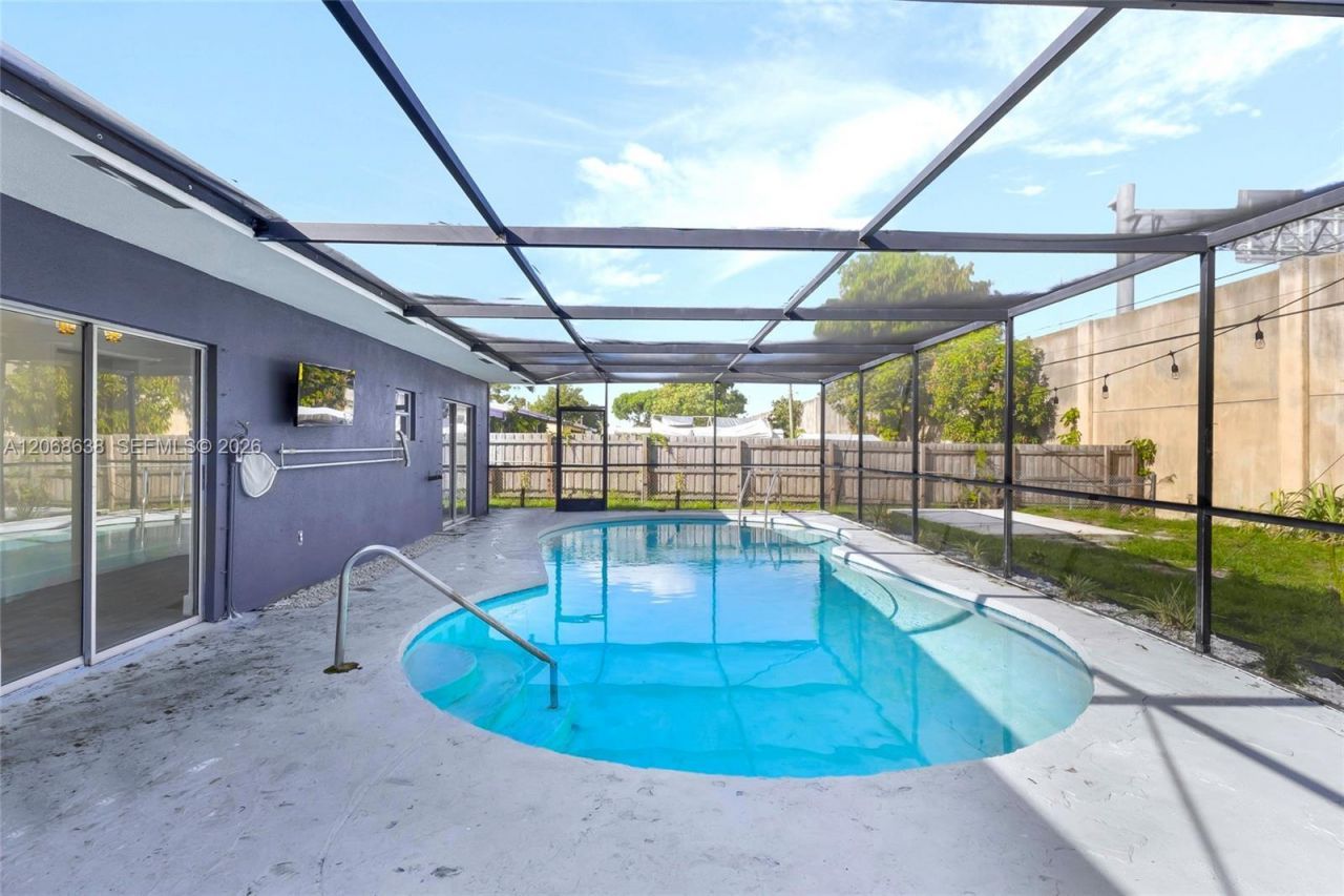1854 Lauderdale Manor Dr , Fort Lauderdale, FL 33311 Photo