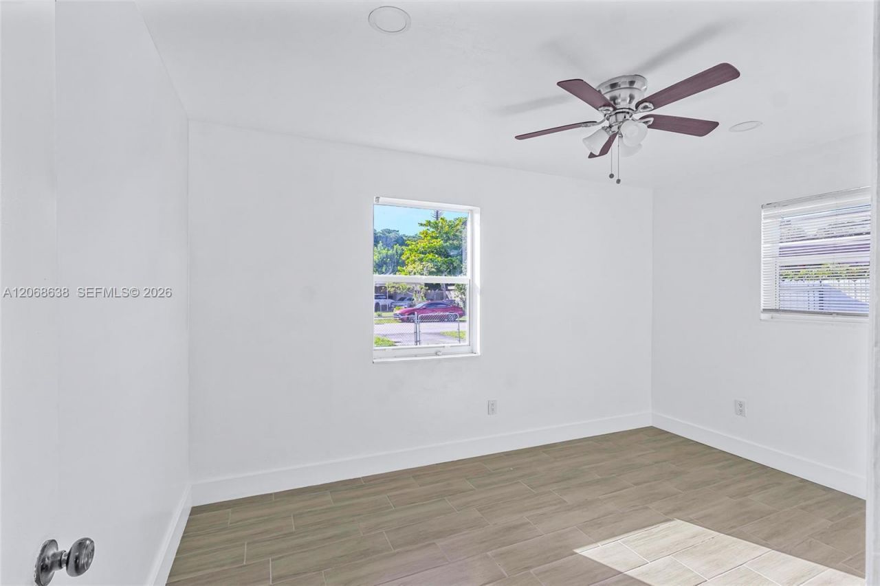 1854 Lauderdale Manor Dr , Fort Lauderdale, FL 33311 Photo