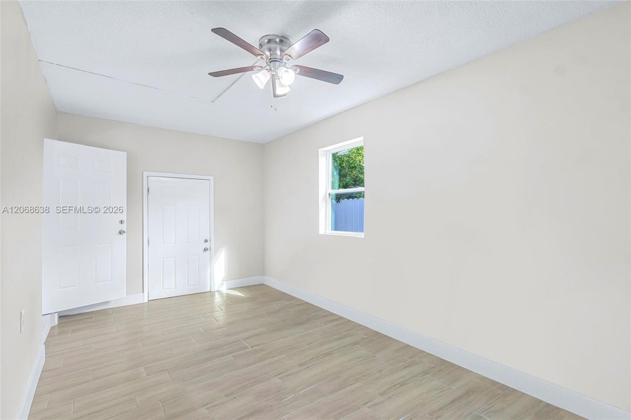 1854 Lauderdale Manor Dr , Fort Lauderdale, FL 33311 Photo