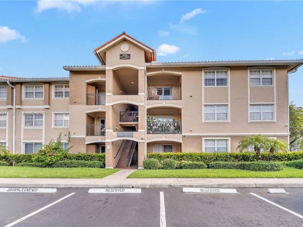 11601 SW 2nd St , Unit 21308, Pembroke Pines, FL 33025