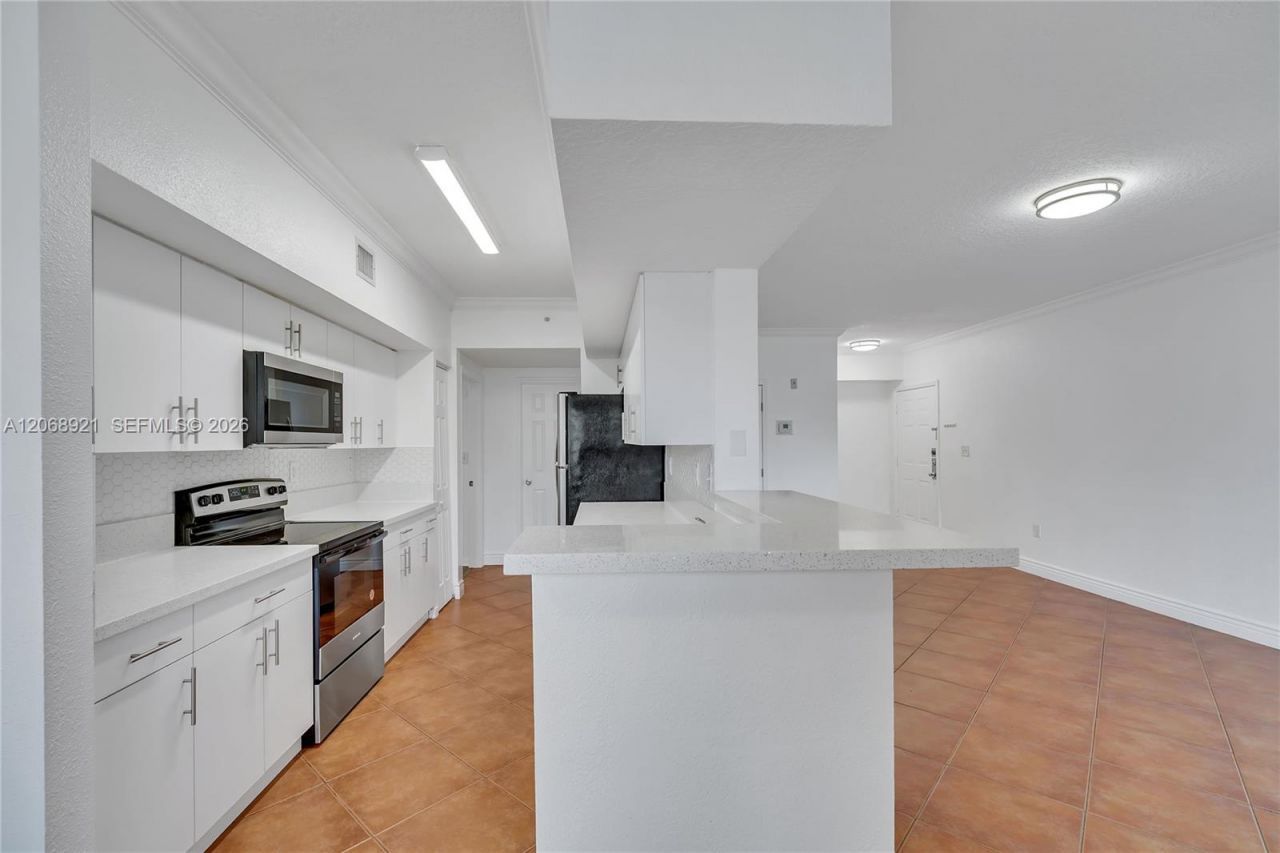 11601 SW 2nd St, Unit 21308, Pembroke Pines, FL 33025 Photo