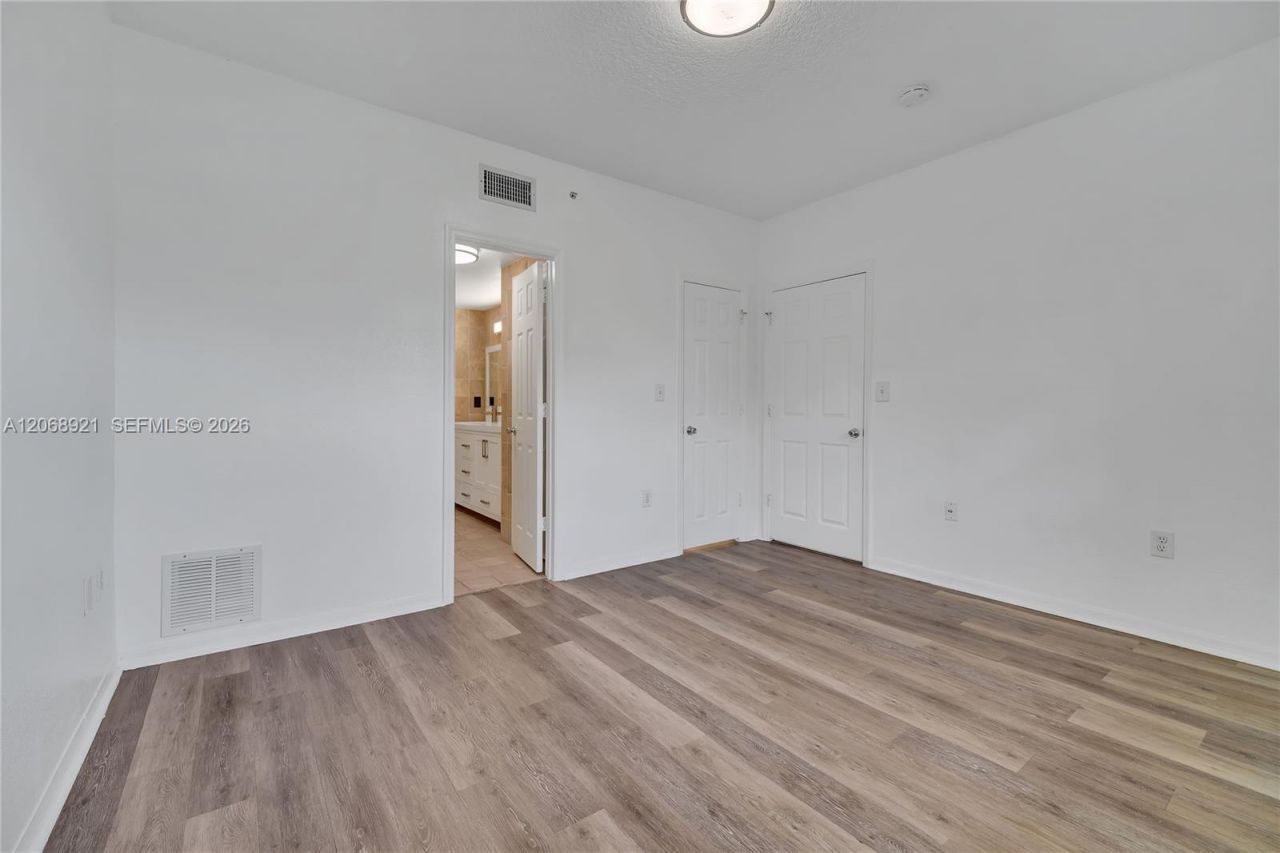 11601 SW 2nd St, Unit 21308, Pembroke Pines, FL 33025 Photo