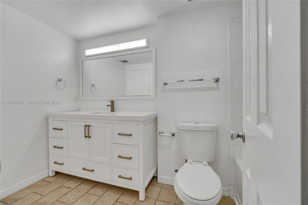 11601 SW 2nd St, Unit 21308, Pembroke Pines, FL 33025 Photo