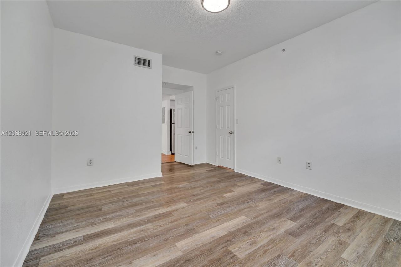 11601 SW 2nd St, Unit 21308, Pembroke Pines, FL 33025 Photo