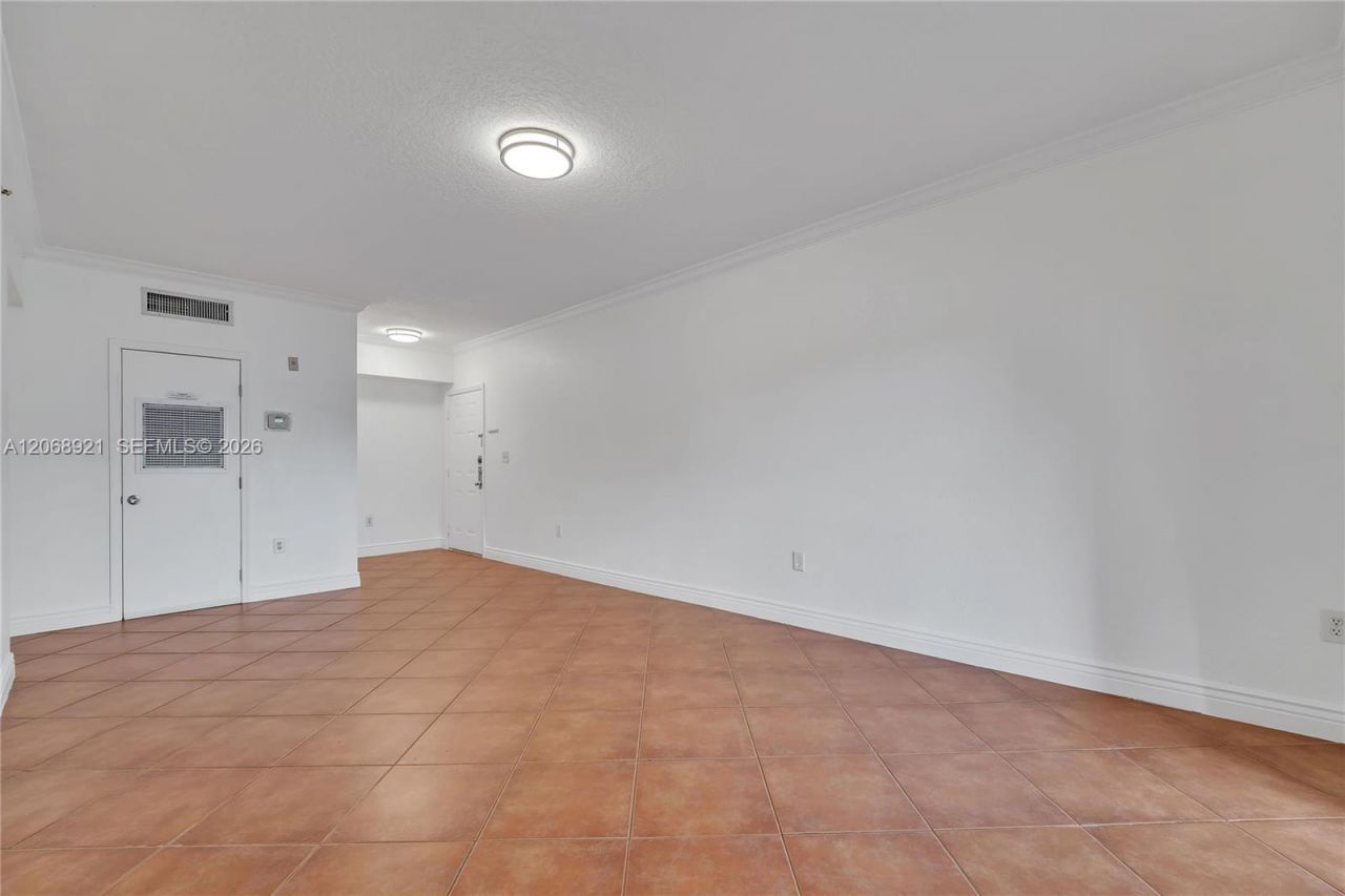 11601 SW 2nd St, Unit 21308, Pembroke Pines, FL 33025 Photo
