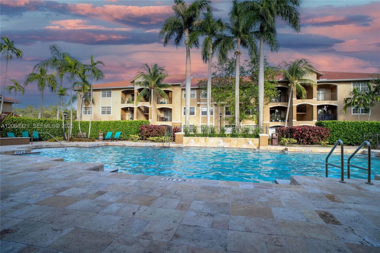 11601 SW 2nd St, Unit 21308, Pembroke Pines, FL 33025 Photo