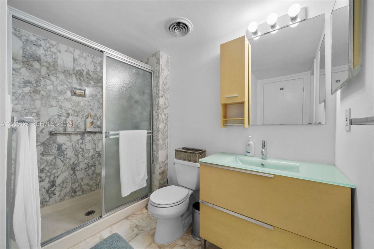 9801 Collins Ave , Unit 20V, Bal Harbour, FL 33154 Photo