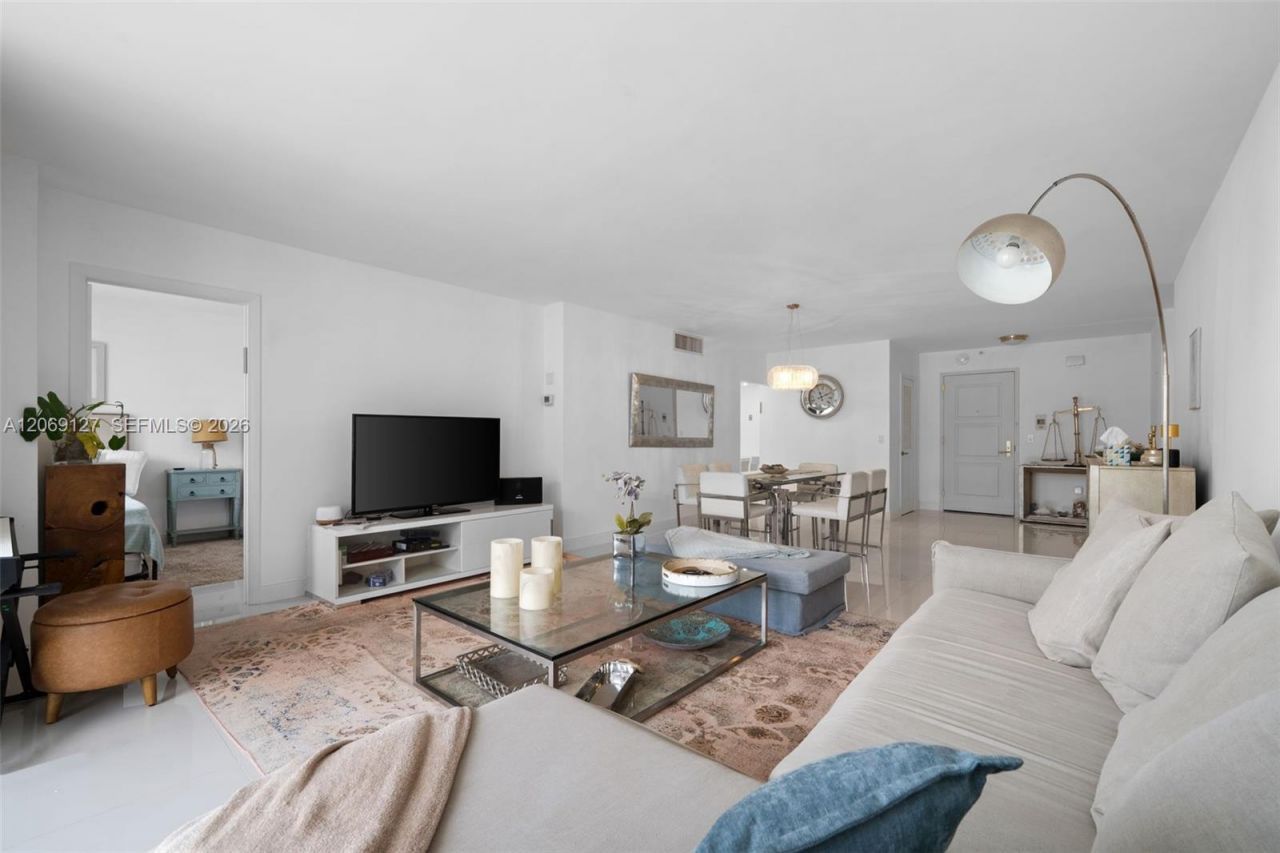 9801 Collins Ave , Unit 20V, Bal Harbour, FL 33154 Photo