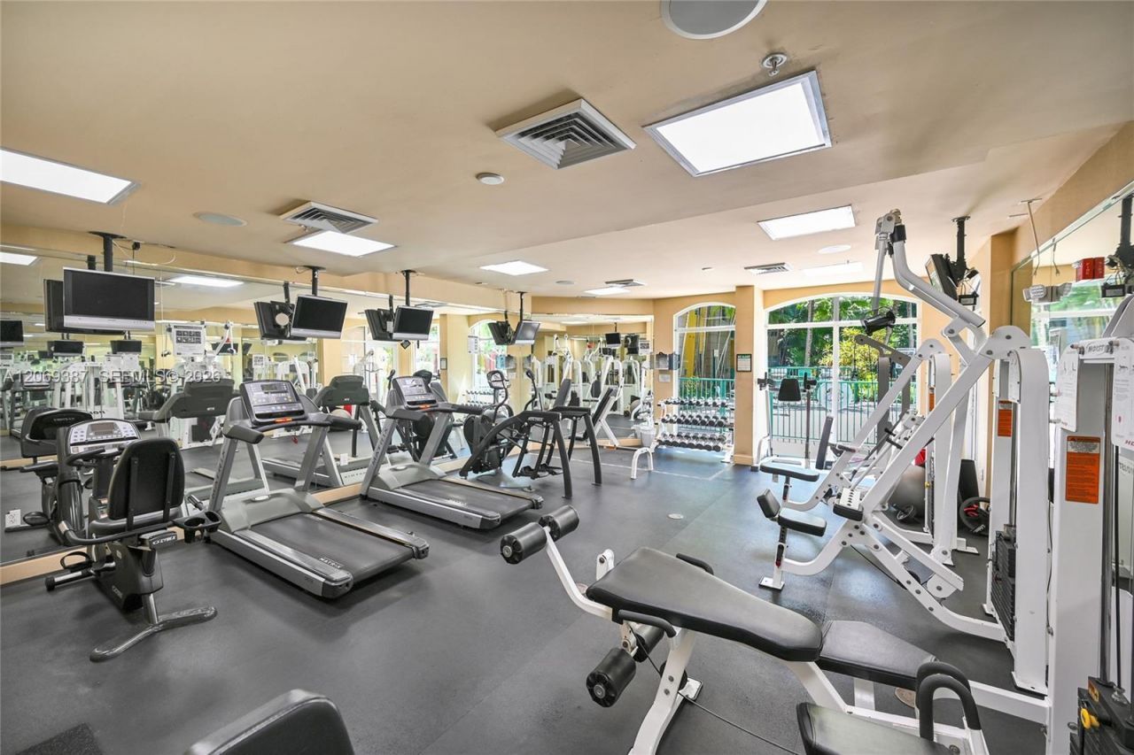 6001 SW 70th St , Unit 227, South Miami, FL 33143 Photo