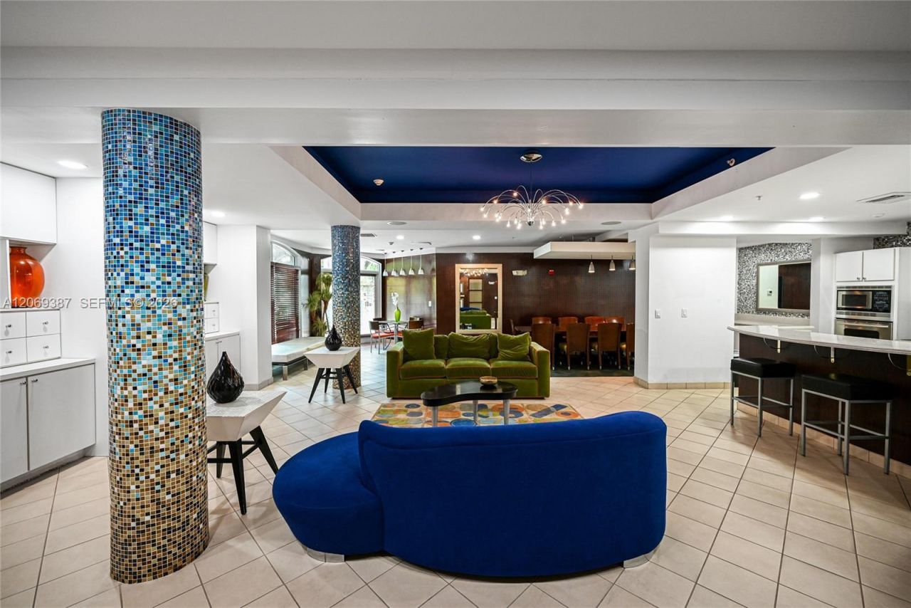 6001 SW 70th St , Unit 227, South Miami, FL 33143 Photo