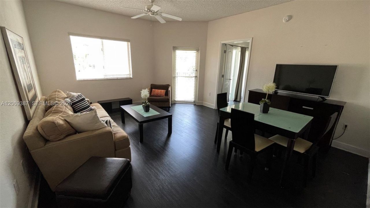 6001 SW 70th St , Unit 227, South Miami, FL 33143 Photo