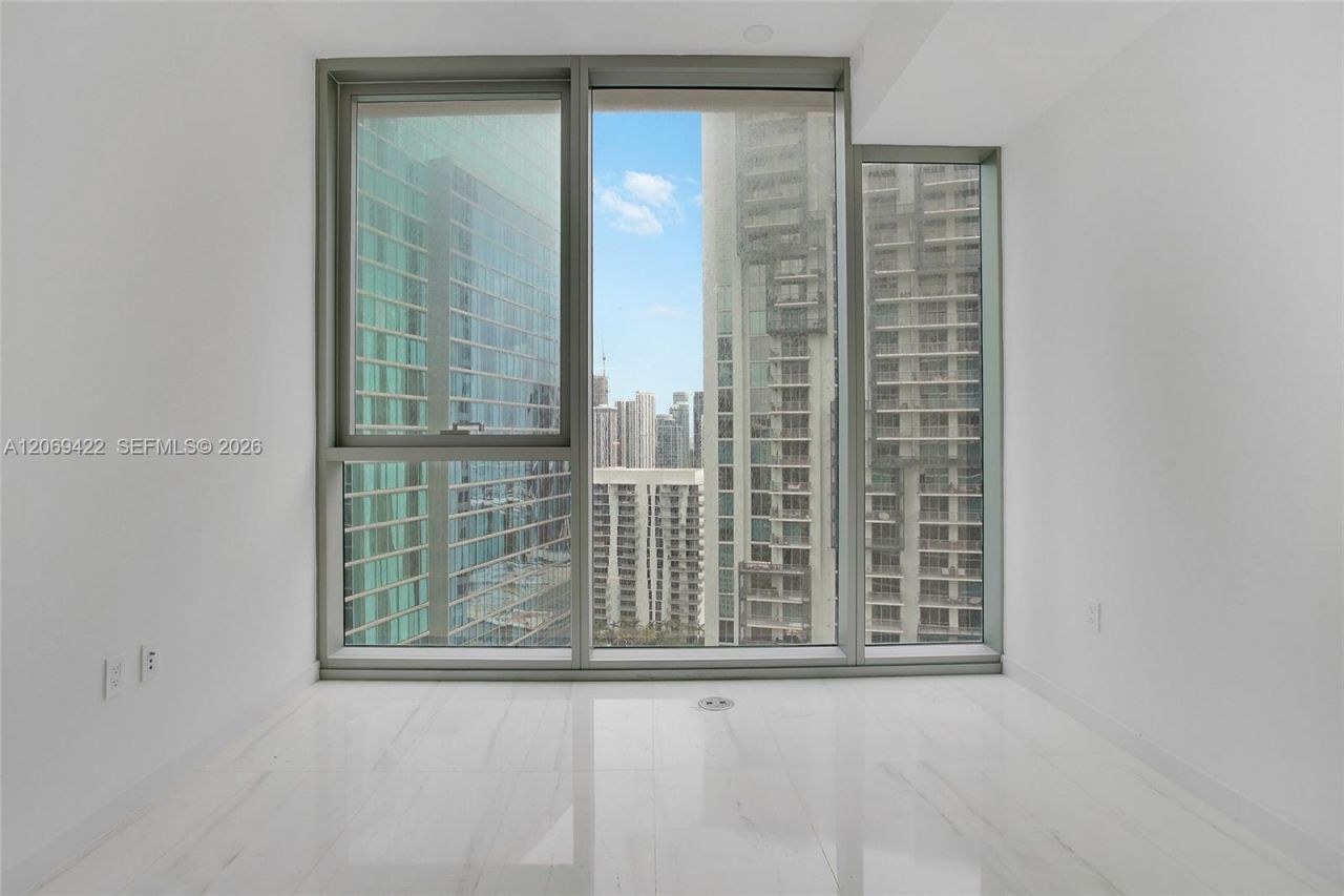 300 Biscayne Boulevard Way, Unit 3108, Miami, FL 33131 Photo