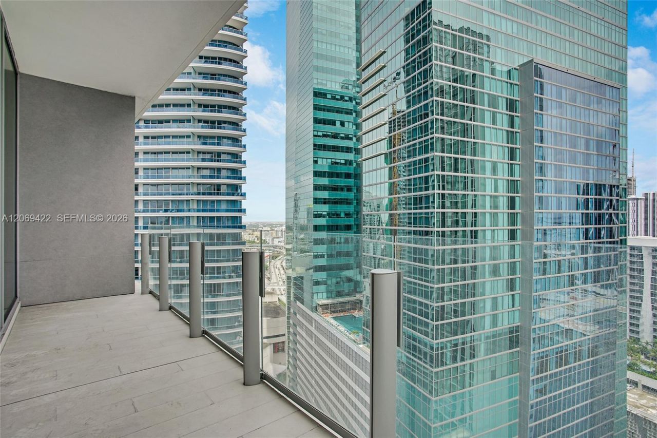 300 Biscayne Boulevard Way, Unit 3108, Miami, FL 33131 Photo