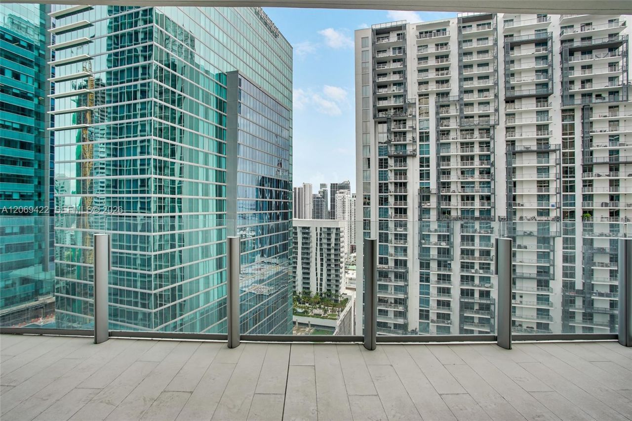 300 Biscayne Boulevard Way, Unit 3108, Miami, FL 33131 Photo