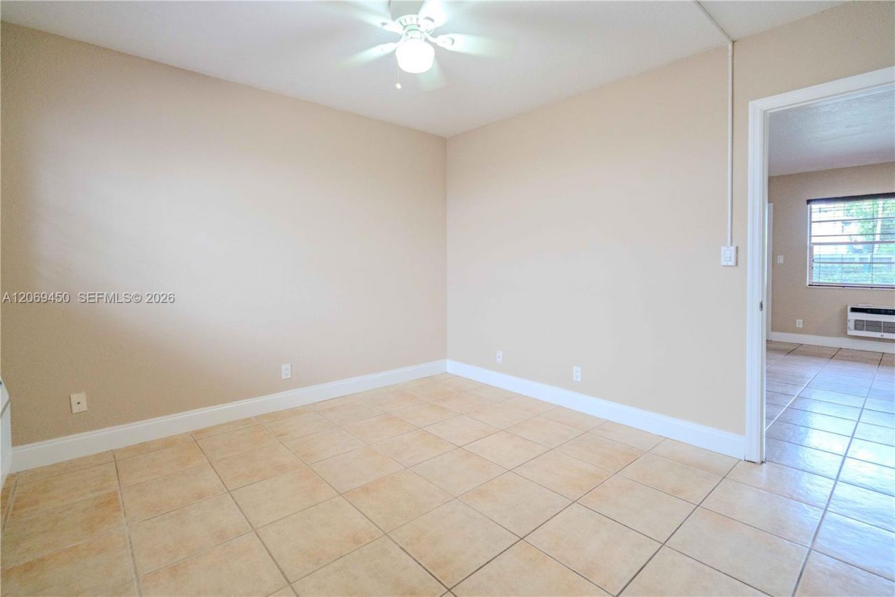 715 NE 6th St , Unit 3, Fort Lauderdale, FL 33304 Photo
