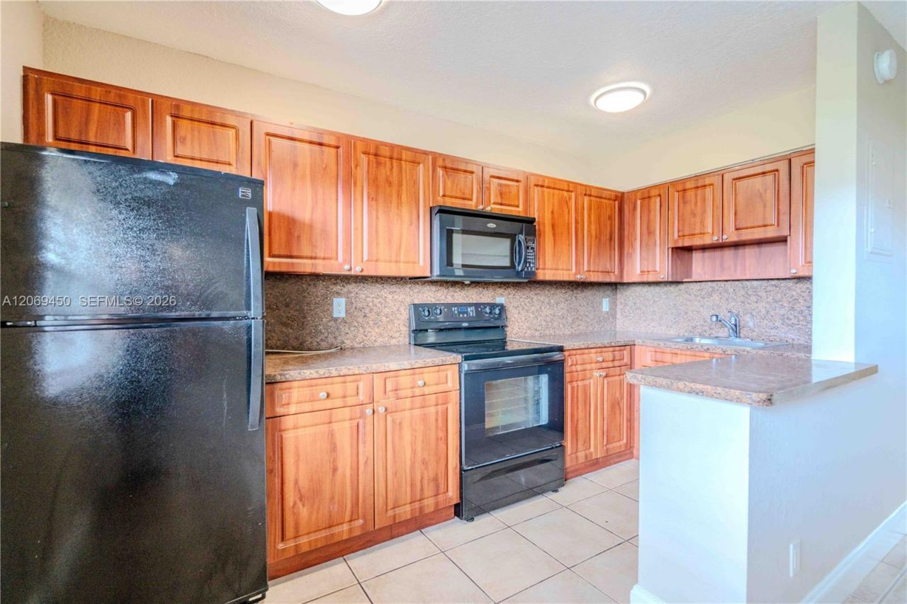 715 NE 6th St , Unit 3, Fort Lauderdale, FL 33304 Photo
