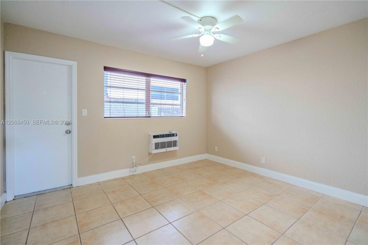 715 NE 6th St , Unit 3, Fort Lauderdale, FL 33304 Photo