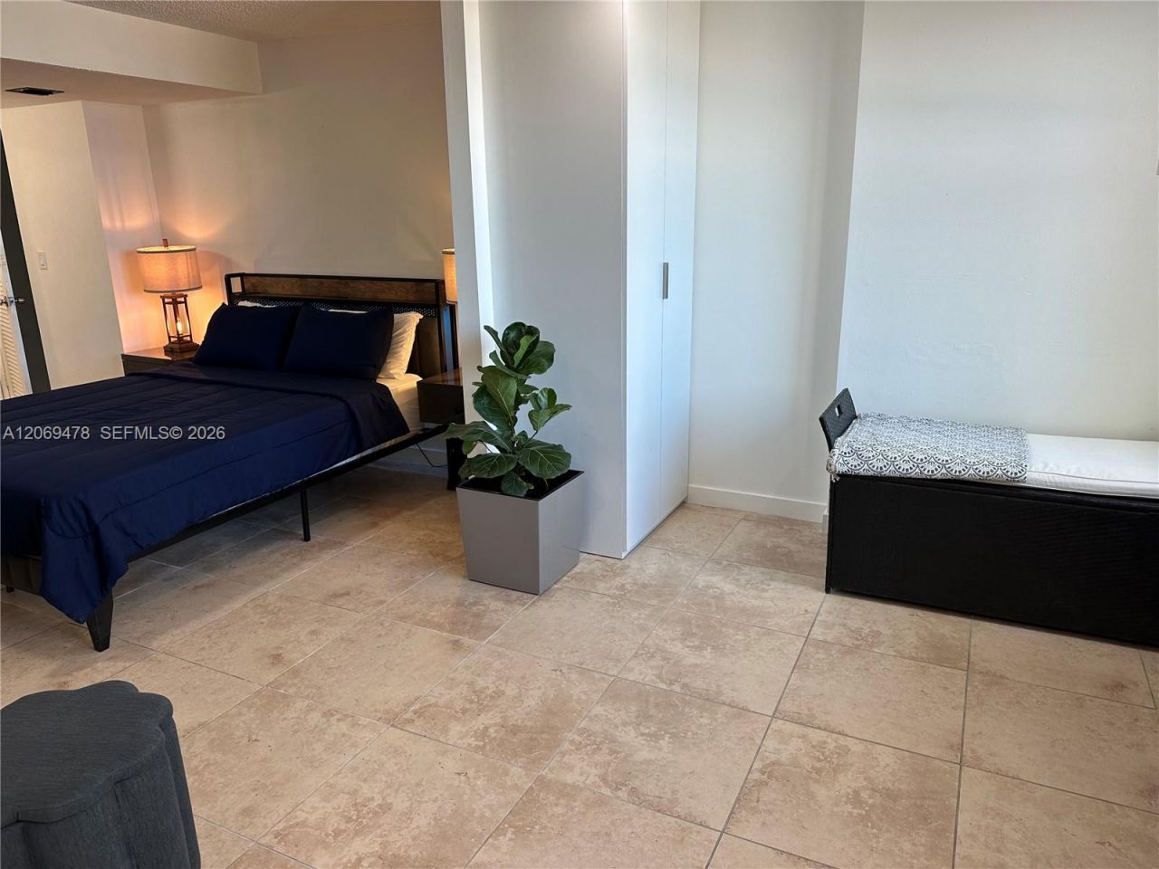 6039 Collins Ave, Unit 310, Miami Beach, FL 33140 Photo