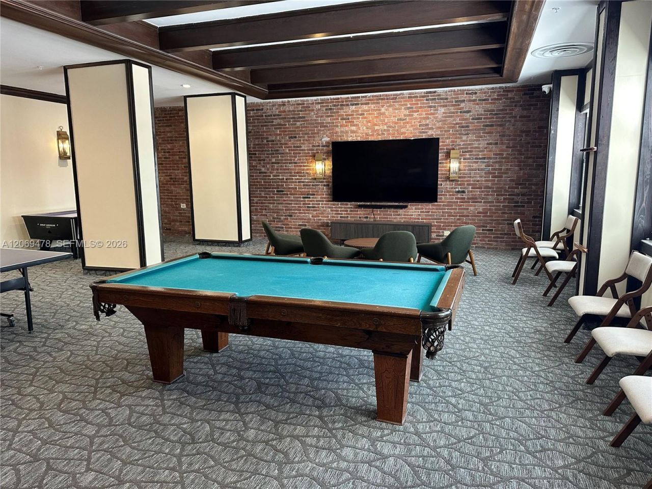 6039 Collins Ave, Unit 310, Miami Beach, FL 33140 Photo