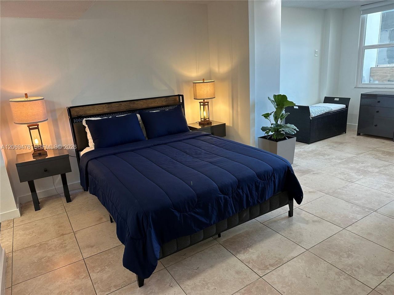 6039 Collins Ave, Unit 310, Miami Beach, FL 33140 Photo