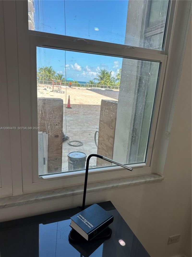 6039 Collins Ave, Unit 310, Miami Beach, FL 33140 Photo