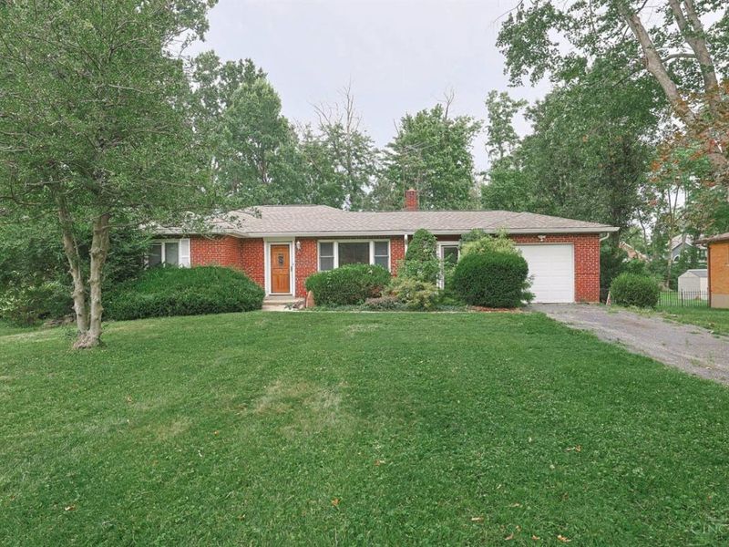5240 Myerdale Drive, Blue Ash, OH 45242 Photo 1