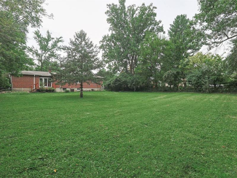 5240 Myerdale Drive, Blue Ash, OH 45242 Photo 7