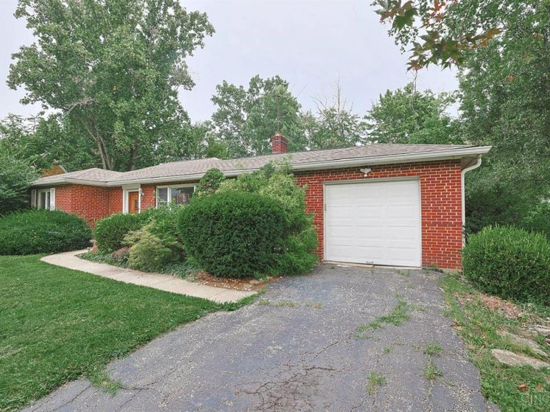 5240 Myerdale Drive, Blue Ash, OH 45242 Photo 9