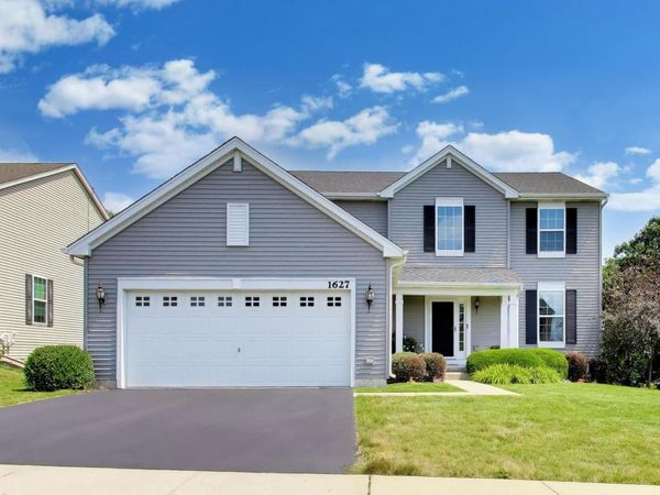 1627 Powderhorn Drive , Volo, IL 60020