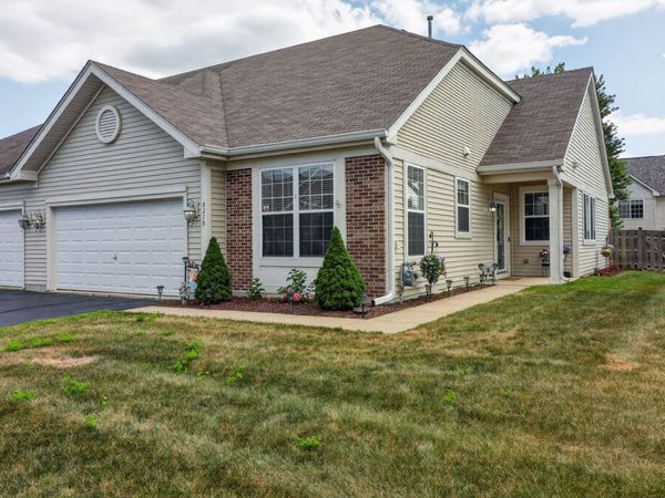 8218 Tremont Lane , Joliet, IL 60431