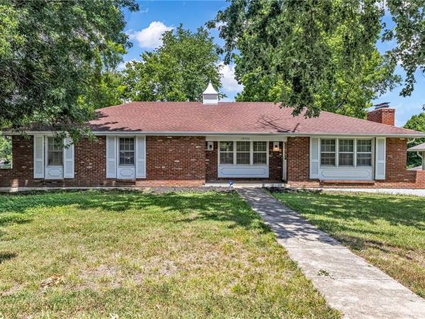 18700 E 30th Terrace, Independence, MO 64057