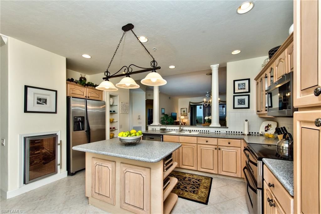 9111 Southmont Cv, Unit 406, Fort Myers, FL 33908 Photo