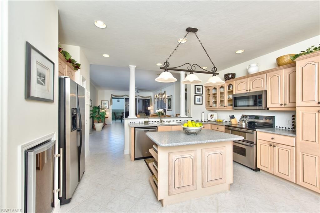 9111 Southmont Cv, Unit 406, Fort Myers, FL 33908 Photo