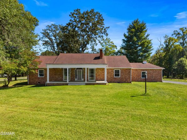 1328 W Main Street , White Pine, TN 37890