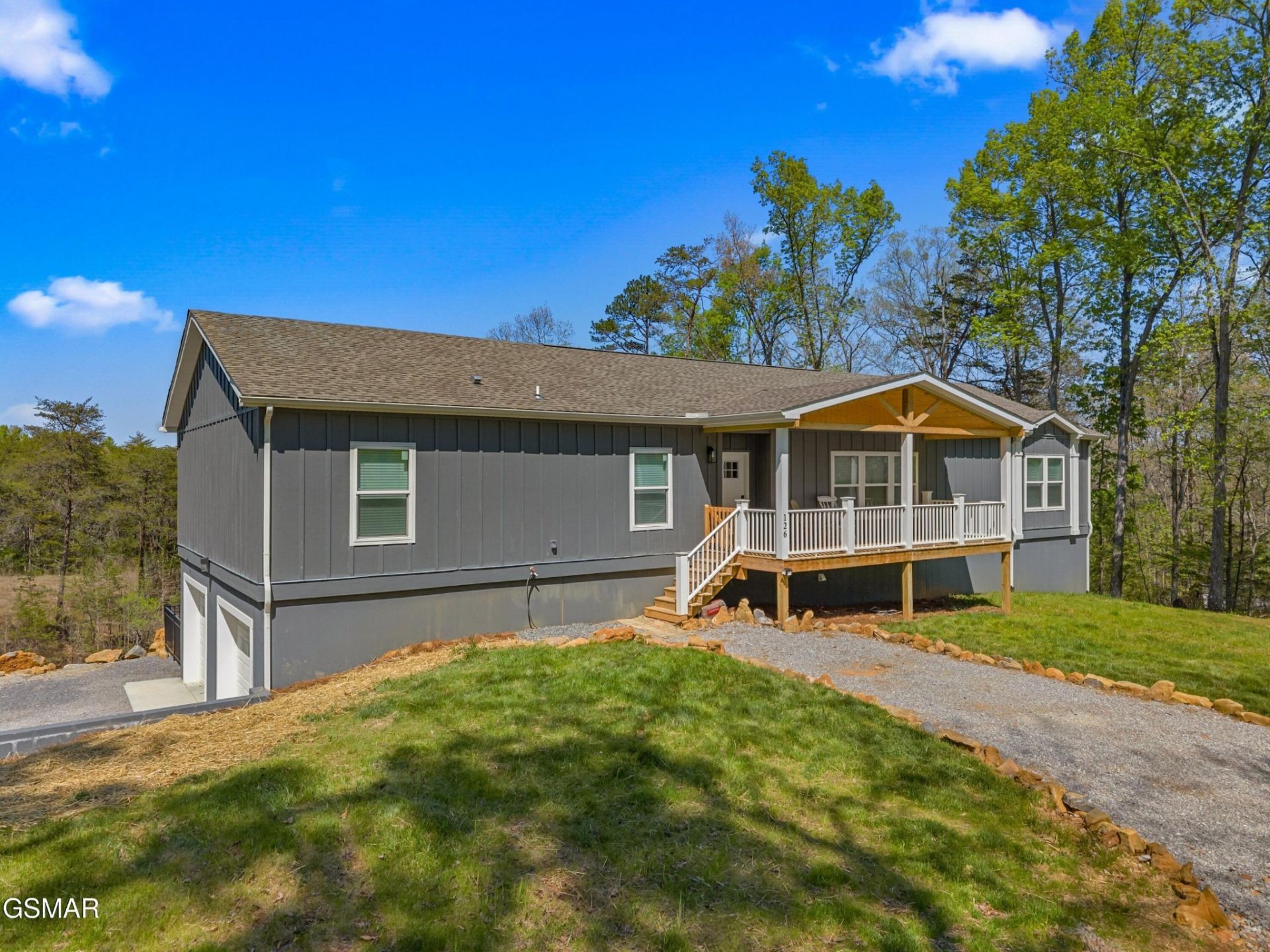 126 Deer Run Way , Dandridge, TN 37725 Main Photo