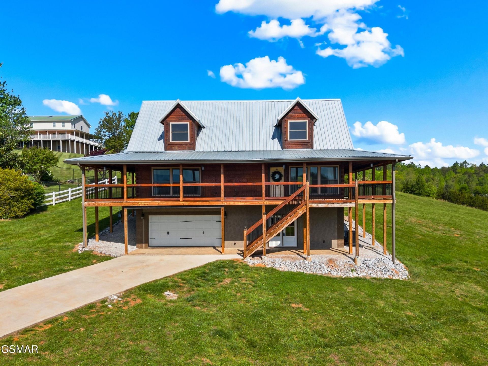 102 Golf View Boulevard , Dandridge, TN 37725 Main Photo