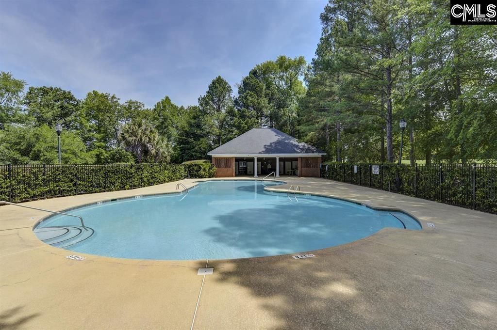 6 Beaconfield Court Photo 34