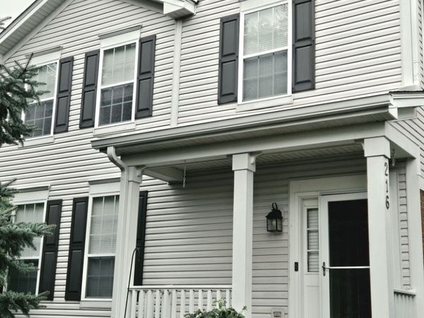 216 Larsdotter Lane , Geneva, IL 60134