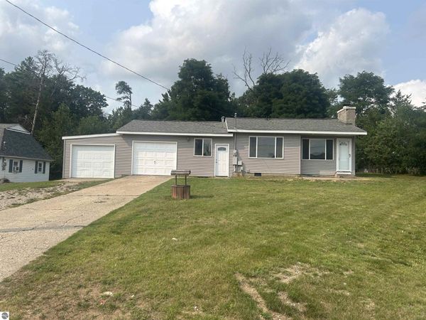 9969 Carter Road W, St Helen, MI 48656